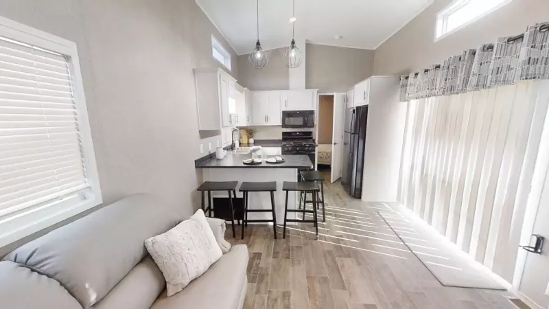 39BHL-S Floorplan Main Room