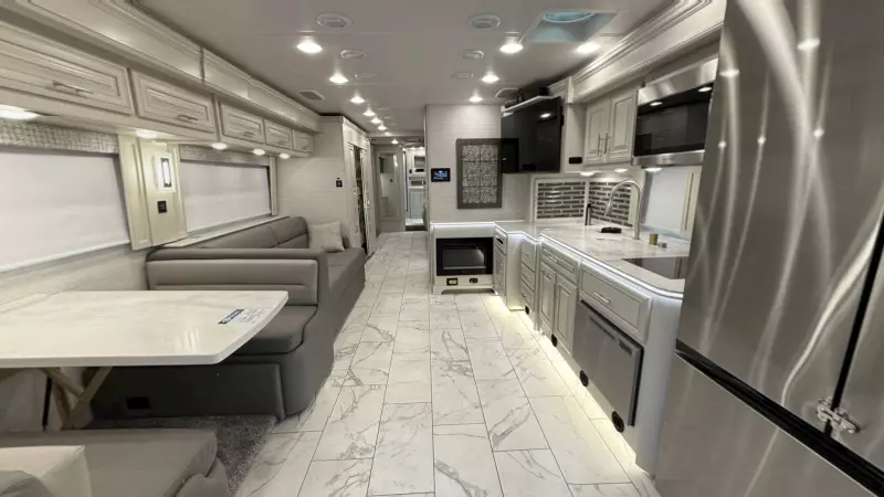 40E Floorplan Main Room